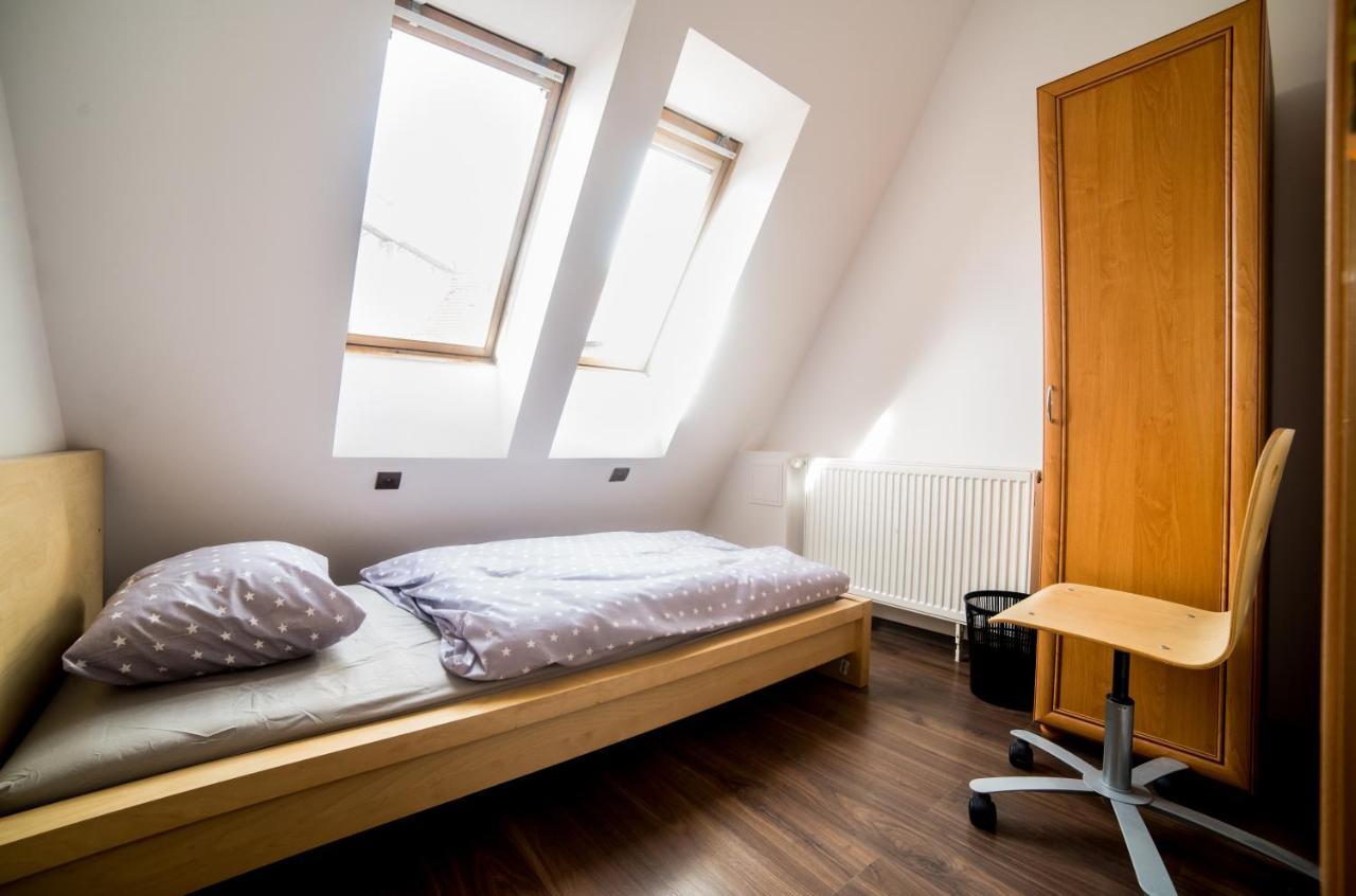 Max Berg Hostel Breslavia Exterior foto